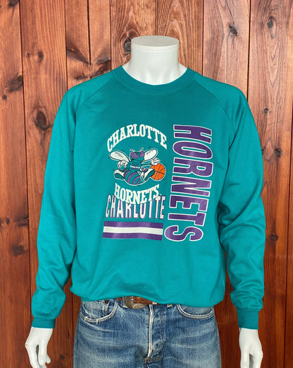 Medium. 80s Vintage Hornets sweatshirt Made In USA-AJ357 Studio