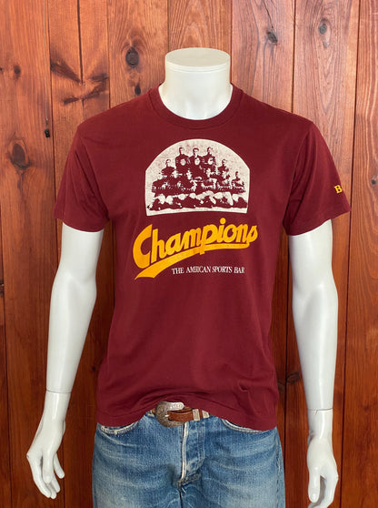 Large. Vintage 50/50 cotton 80s Champions Sports Bar t shirt Made In USA-AJ357 Studio