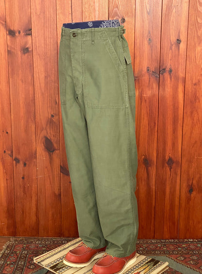 Size Med. Authentic 60s Vietnam war era OG-107 fatigue pants-AJ357 Studio