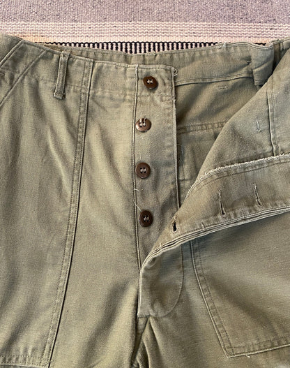 Size Med. Authentic 60s Vietnam war era OG-107 fatigue pants-AJ357 Studio
