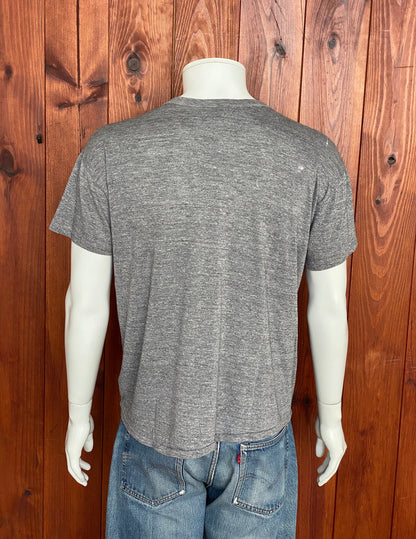 X Large. Vintage 50/50 cotton 80s t shirt Made In USA-AJ357 Studio