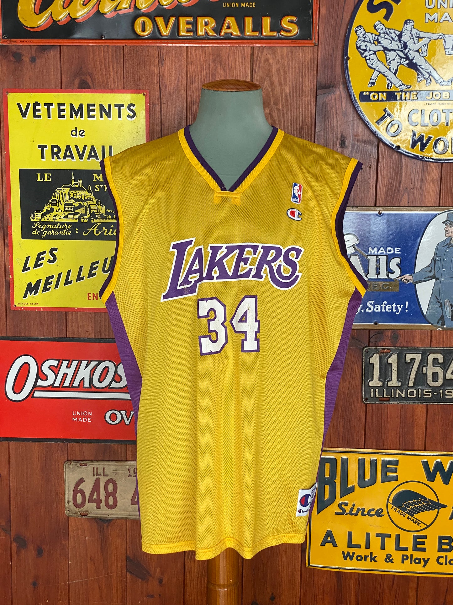 Size 48. # 34 Shaquille O'Neal LA Lakers Vintage NBA Champion Jersey