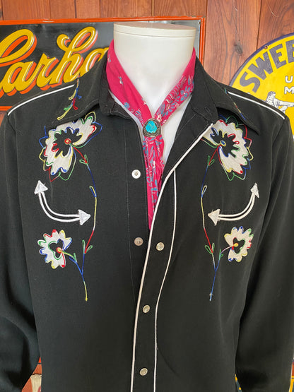 Size Med/Large. Vintage 70s embroidered H Bar C western shirt-AJ357 Studio