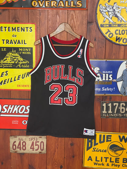 Size 44 Vintage 90s Chicago Bulls NBA jersey, Jordan #23 Made in USA by Champion-AJ357 Studio