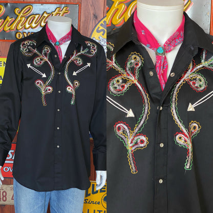 Size Med/Large. Vintage 70s embroidered H Bar C western shirt-AJ357 Studio